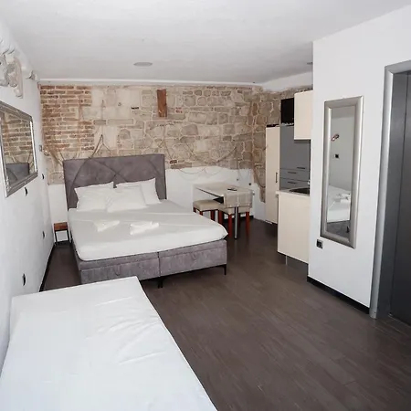 Nikolla Apartmán Split