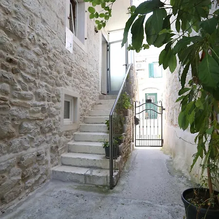 Apartamento Nikolla *