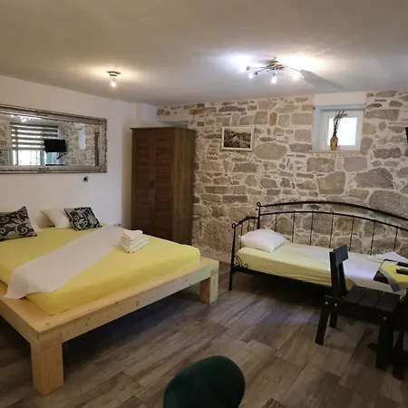 Apartamento Nikolla
