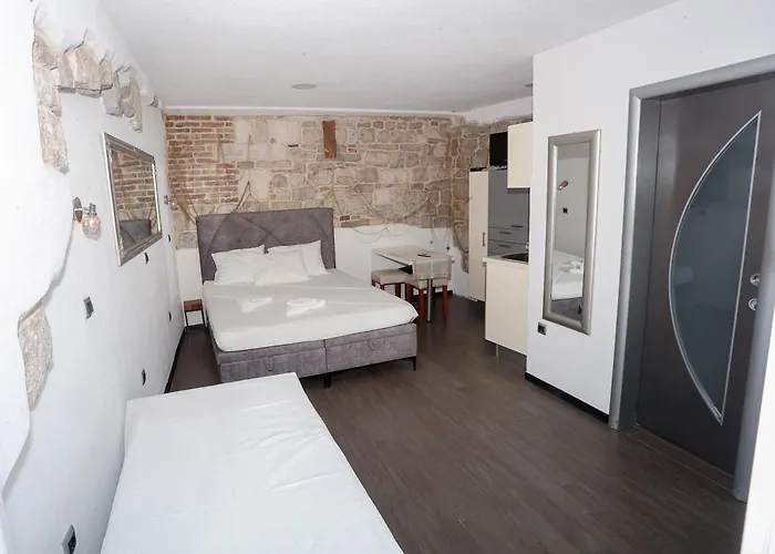 Nikolla Apartment Split