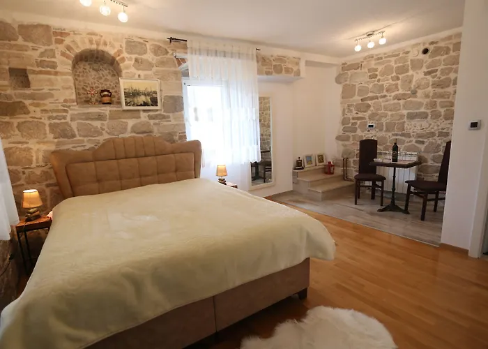 Nikolla Apartment Split