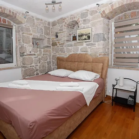 Apartament Nikolla