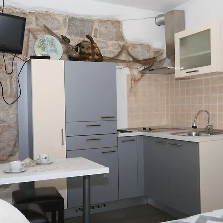 Apartament Nikolla