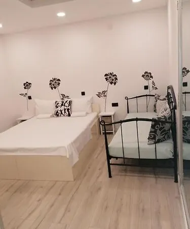 Nikolla Apartment