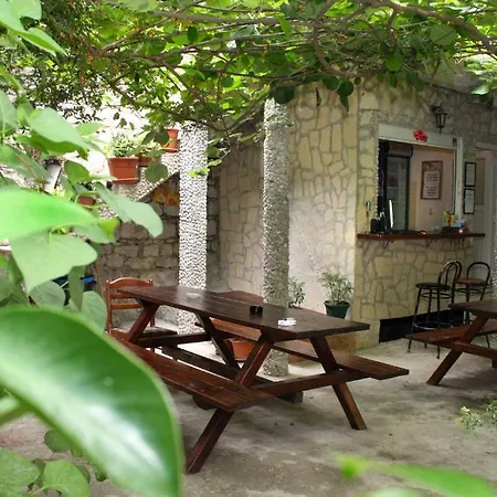 Apartment Nikolla