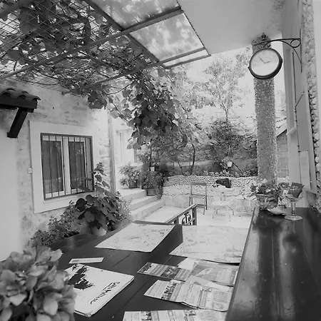 Nikolla Apartment